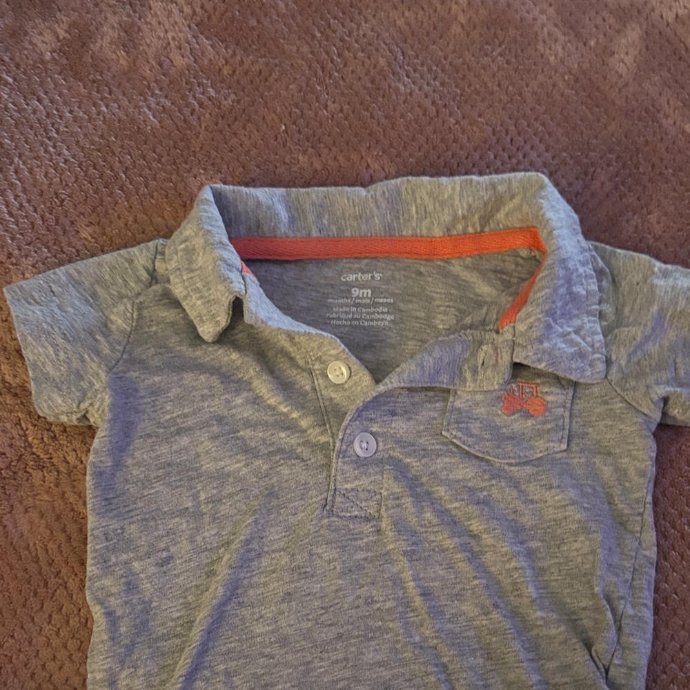 9 MONTHS, Carter's Heather Gray Polo Baby Onesie - Picture 4 of 4